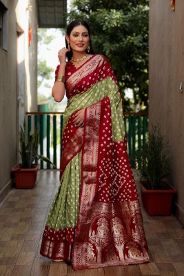 Vichitra Printed Bollywood Pure Silk Saree(Maroon)