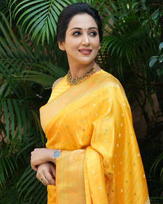 RASVRITI Printed Kanjivaram Pure Silk, Art Silk Saree(Yellow)