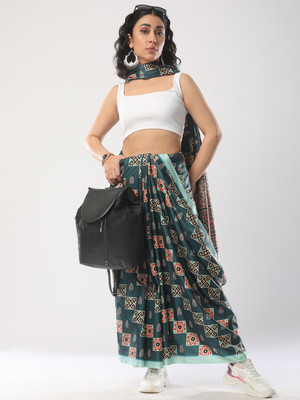 Divastri Printed Bollywood Georgette Saree(Dark Blue)