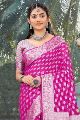 DHRUTI TEXTILES Dyed Banarasi Georgette Saree(Multicolor)