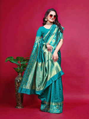 SHRIMAY Woven Kanjivaram Silk Blend Saree(Light Green)