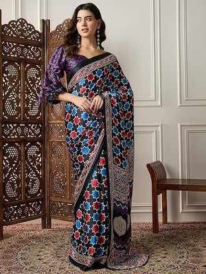 havya creation Digital Print Bollywood Crepe Saree(Multicolor)