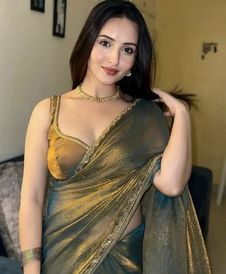 MSC TRENDLINE SAREES Solid/Plain Bollywood Chiffon Saree(Gold, Green)