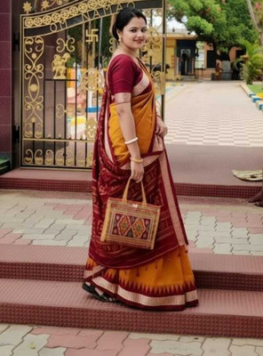 Afronza Temple Border, Solid/Plain, Woven, Embellished Sambalpuri Satin, Silk Blend Saree(Mustard, Maroon)