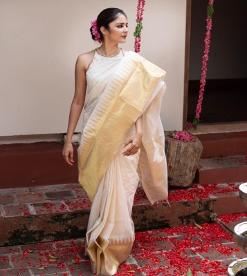 ESOMIC Striped Banarasi Pure Silk Saree(White)