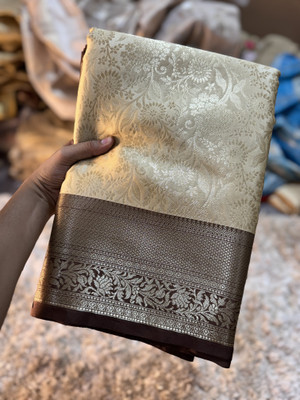 Grihasta Woven, Self Design Banarasi Handloom Semi-Pashmina Saree(Cream)