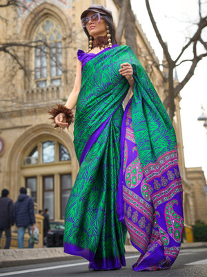 Divastri Printed Bollywood Satin Saree(Green)