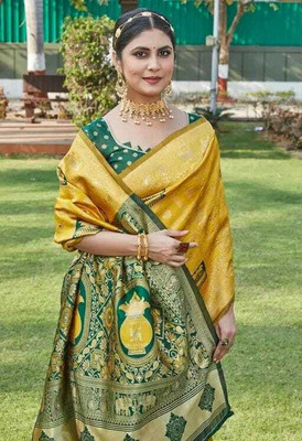 Zinsy Creation Self Design Kanjivaram Silk Blend, Cotton Silk Saree(Yellow)