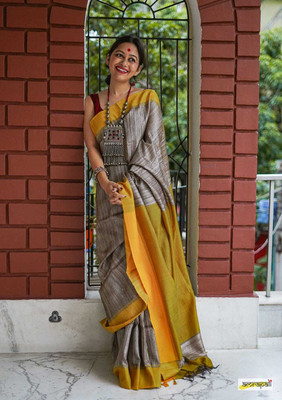 RJSC Embellished Handloom Cotton Jute Saree(Grey)