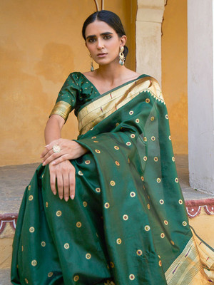 Janasya Woven, Self Design Paithani Silk Blend Saree(Green)