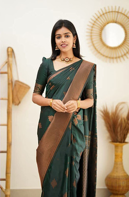 shivdarshan creation Self Design Banarasi Jacquard, Pure Silk Saree(Green)