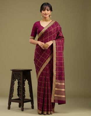 JAINICA Embroidered Bandhani Silk Blend Saree(Maroon)