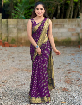 Samah Woven, Embellished Banarasi Silk Blend, Jacquard Saree(Magenta, Gold)