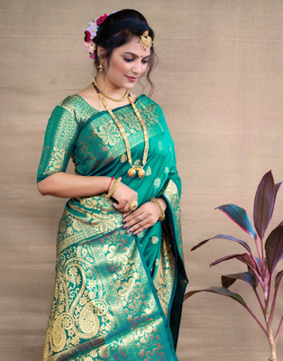 Samah Woven, Embellished Banarasi Silk Blend, Jacquard Saree(Green, Gold)