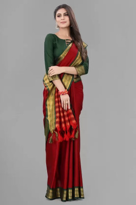 HouseOfCommon Solid/Plain Bollywood Jacquard Saree(Red, Green)