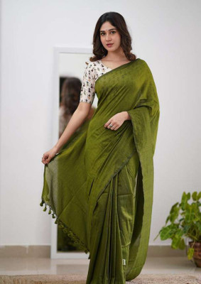 MAMATATEXTILS Solid/Plain Handloom Cotton Blend Saree(Green)