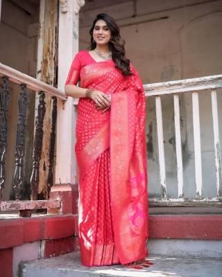 Vichitra Embroidered Bollywood Pure Silk Saree(Red)