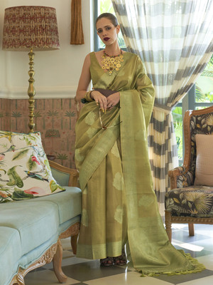 Tasrika Woven Banarasi Silk Blend Saree(Light Green)