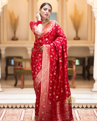 Feminine Look Printed Banarasi Art Silk Saree(Red)