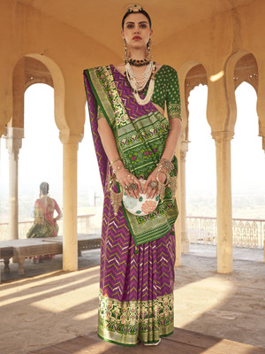 Sareemall Woven Patola Silk Blend Saree(Purple)