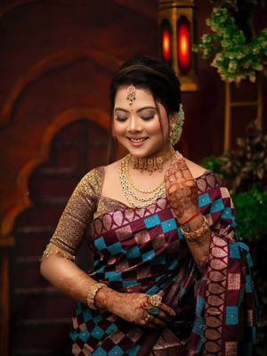 Divine Fabrics Woven Mekhela Chador Silk Blend Saree(Brown)