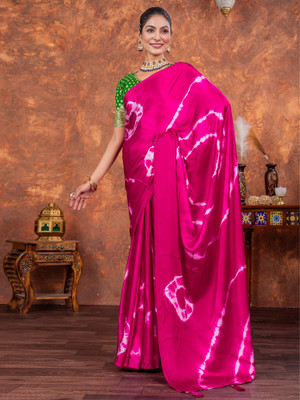 Tasrika Printed Hand Batik Satin Saree(Pink)