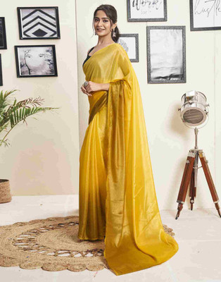 Riddhi textile Hub Self Design Bollywood Silk Blend Saree(Yellow)