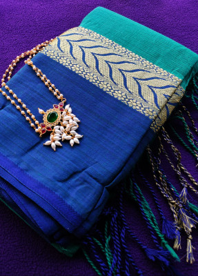 Shree Ethnic Self Design Tant Handloom Pure Cotton Saree(Light Green)