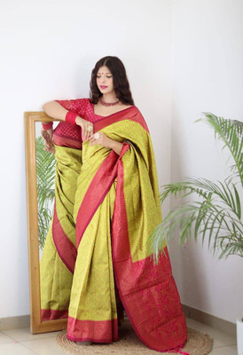 ROOP LAVANYA Woven Kanjivaram Art Silk, Cotton Silk Saree(Light Green, Pink)