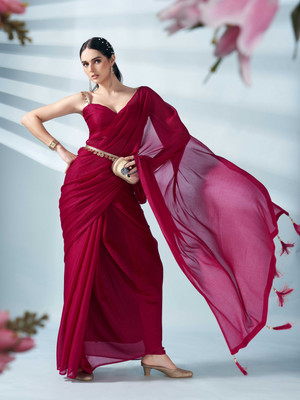 Tikhi Imli Solid/Plain Bollywood Satin Saree(Maroon)