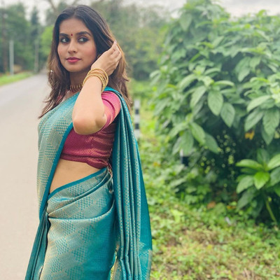RASVRITI Solid/Plain Kanjivaram Pure Silk, Art Silk Saree(Light Blue)