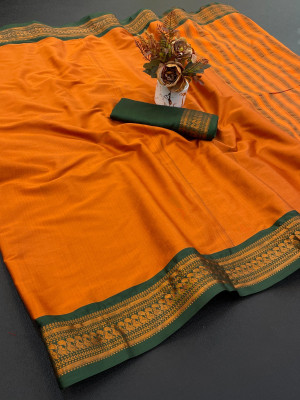 KHODALSAREEFEB Solid/Plain, Self Design, Woven Banarasi Cotton Silk Saree(Green)