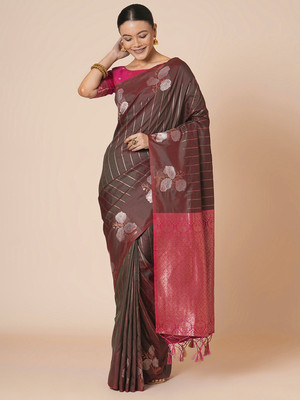 House of Pataudi Woven Paithani Silk Blend Saree(Maroon)