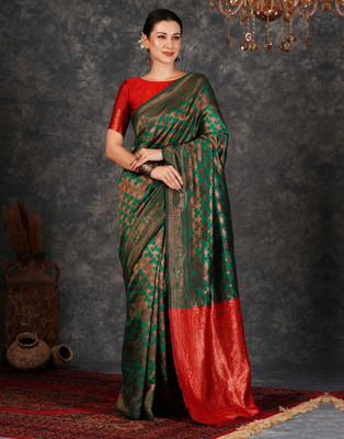 Samah Dyed, Woven, Self Design Banarasi Silk Blend, Jacquard Saree(Dark Green, Gold)