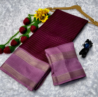 RAAVIENTERPRISE Checkered, Woven Mysore Silk Blend Saree(Maroon)