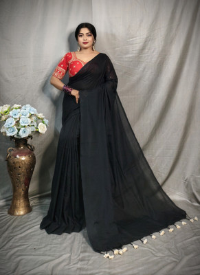 PRAVATI FASHION Solid/Plain Handloom Cotton Blend Saree(Black)
