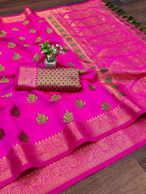 DURGA TEXTILE Embellished, Woven Banarasi Jacquard, Silk Blend Saree(Pink)