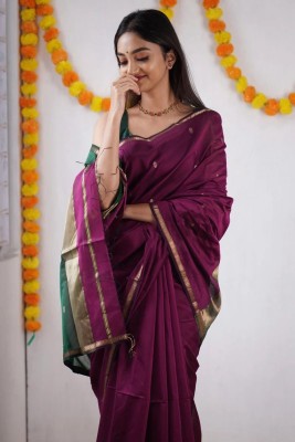 Kronzam Applique, Color Block, Temple Border, Ombre, Solid/Plain, Embellished Banarasi Cotton Silk, Cotton Linen Saree(Black)