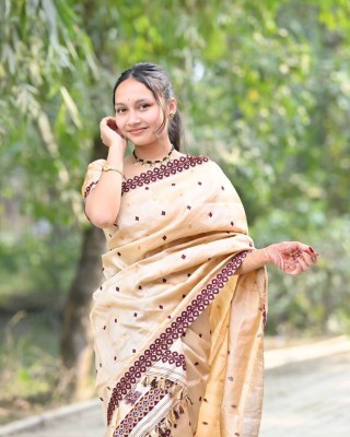 Sheden Lopez Creation Woven Mekhela Chador Silk Blend Saree(Cream)