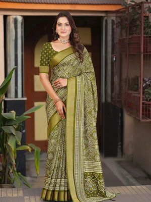 HouseOfCommon Printed Bandhani Art Silk Saree(Green)