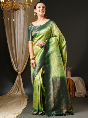 Tasrika Woven Kanjivaram Silk Blend Saree(Light Green)