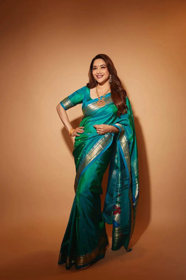 ROOP LAVANYA Woven Kanjivaram Pure Silk, Jacquard Saree(Green, Blue)