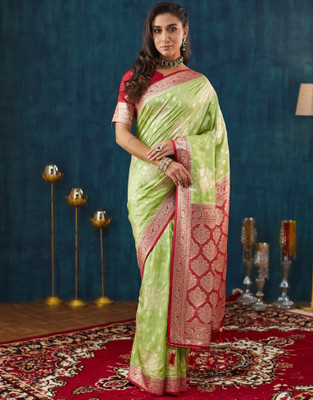 Samah Woven Banarasi Silk Blend Saree(Red, Green)