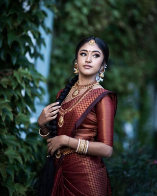 Rudr Venture Digital Print Banarasi Silk Blend Saree(Brown)