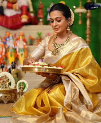 MT textiles Woven Banarasi Tissue Saree(Gold)