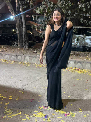 kashvi sarees Solid/Plain Daily Wear Chiffon, Georgette Saree(Black)
