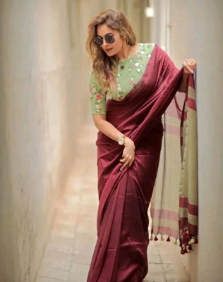 SMRITI HANDLLOM Solid/Plain Bollywood Handloom Pure Cotton Saree(Maroon, Cream)