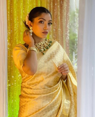 1ST STITCH FAB Woven, Embellished, Floral Print, Solid/Plain Kanjivaram Pure Silk, Art Silk Saree(Cream)