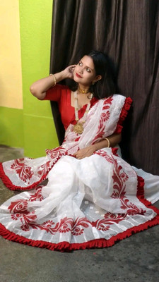 SSK Floral Print, Printed Jamdani Handloom Cotton Blend Saree(White)