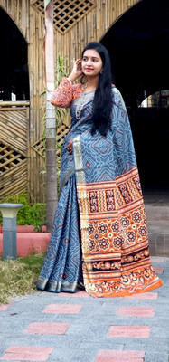 parishram creation Hand Painted Bandhani Pure Cotton Saree(Grey)